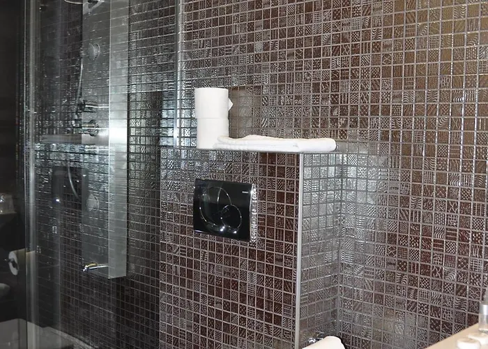 招待所 C7膳食公寓 *