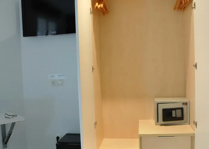 C7膳食公寓 圣塞瓦斯蒂安